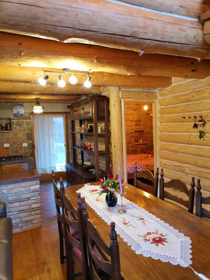 Cabana Casa De Piatra, De La Mara Deseşti Zewnętrze zdjęcie