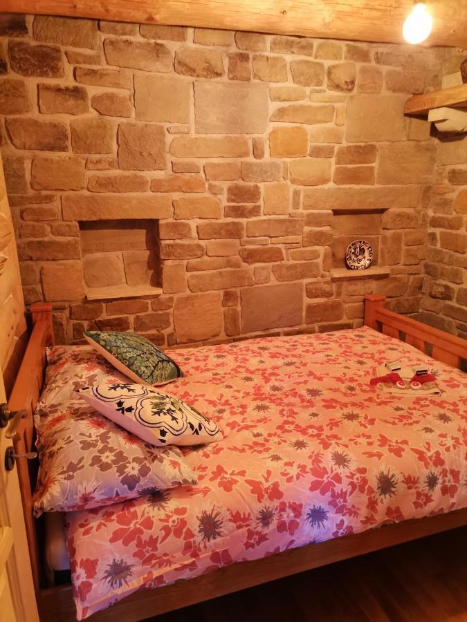 Cabana Casa De Piatra, De La Mara Deseşti Zewnętrze zdjęcie